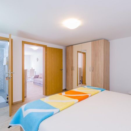 Leng Appartement Dramalj Buitenkant foto
