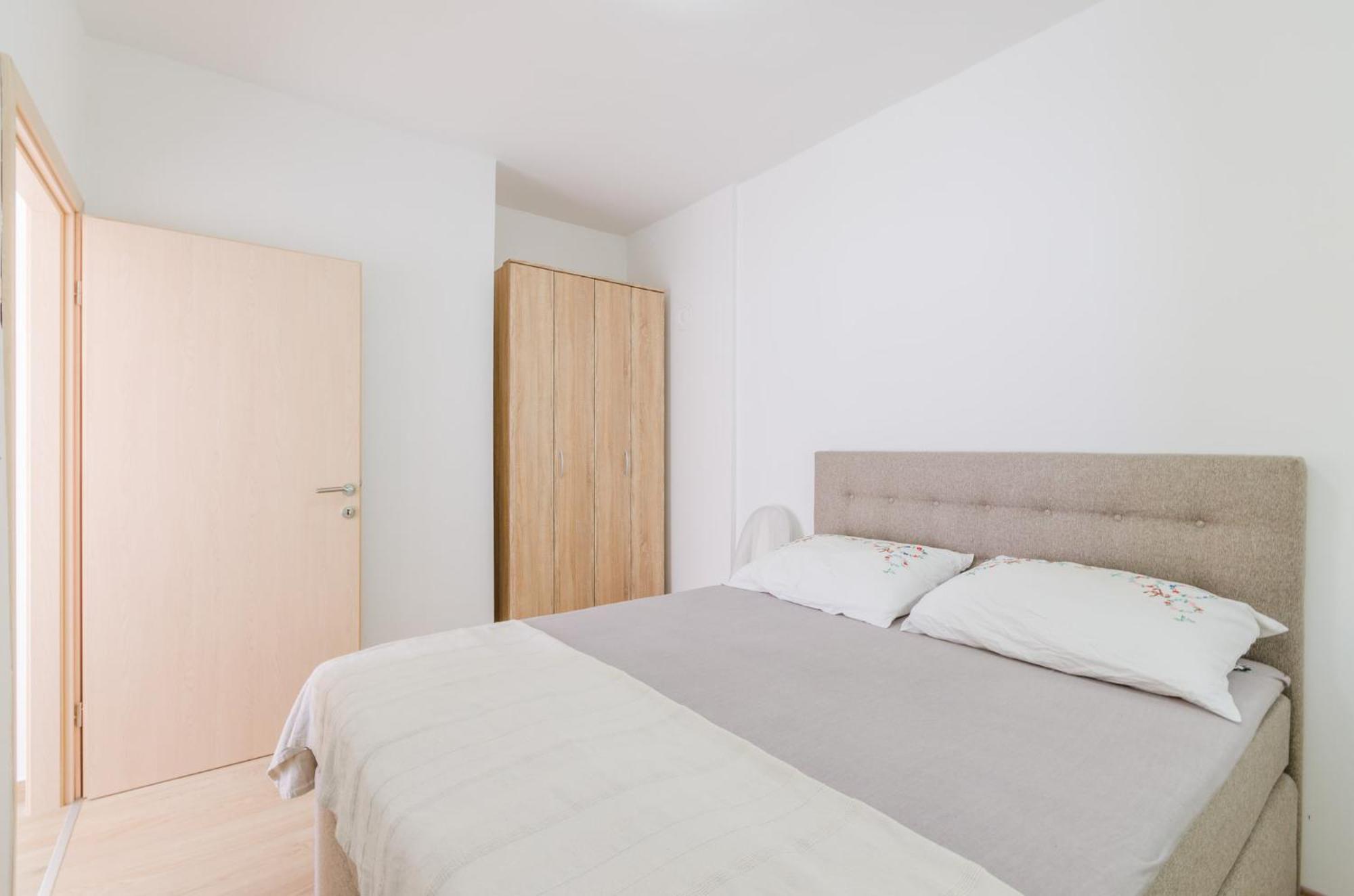 Leng Appartement Dramalj Buitenkant foto