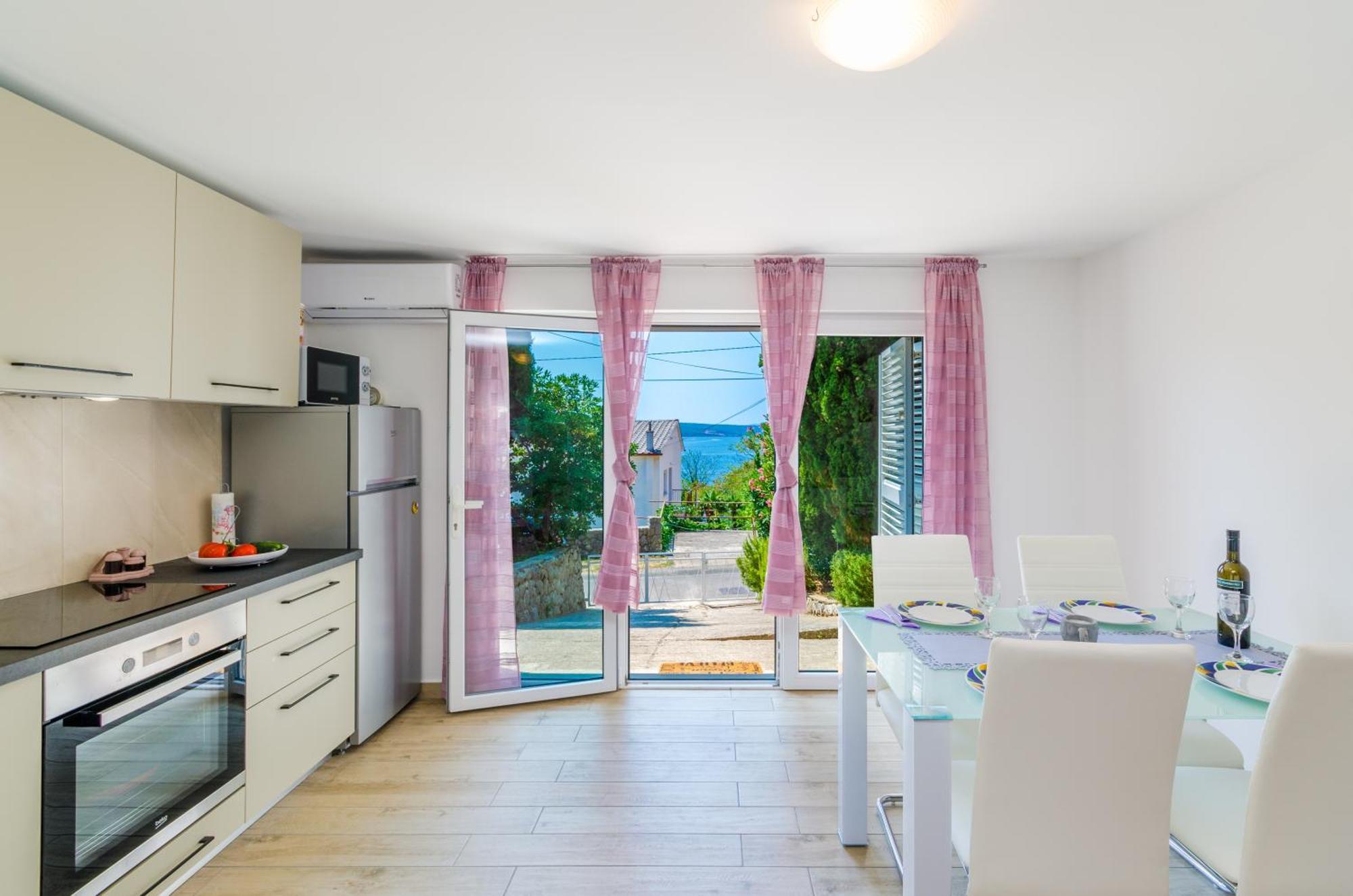 Leng Appartement Dramalj Buitenkant foto