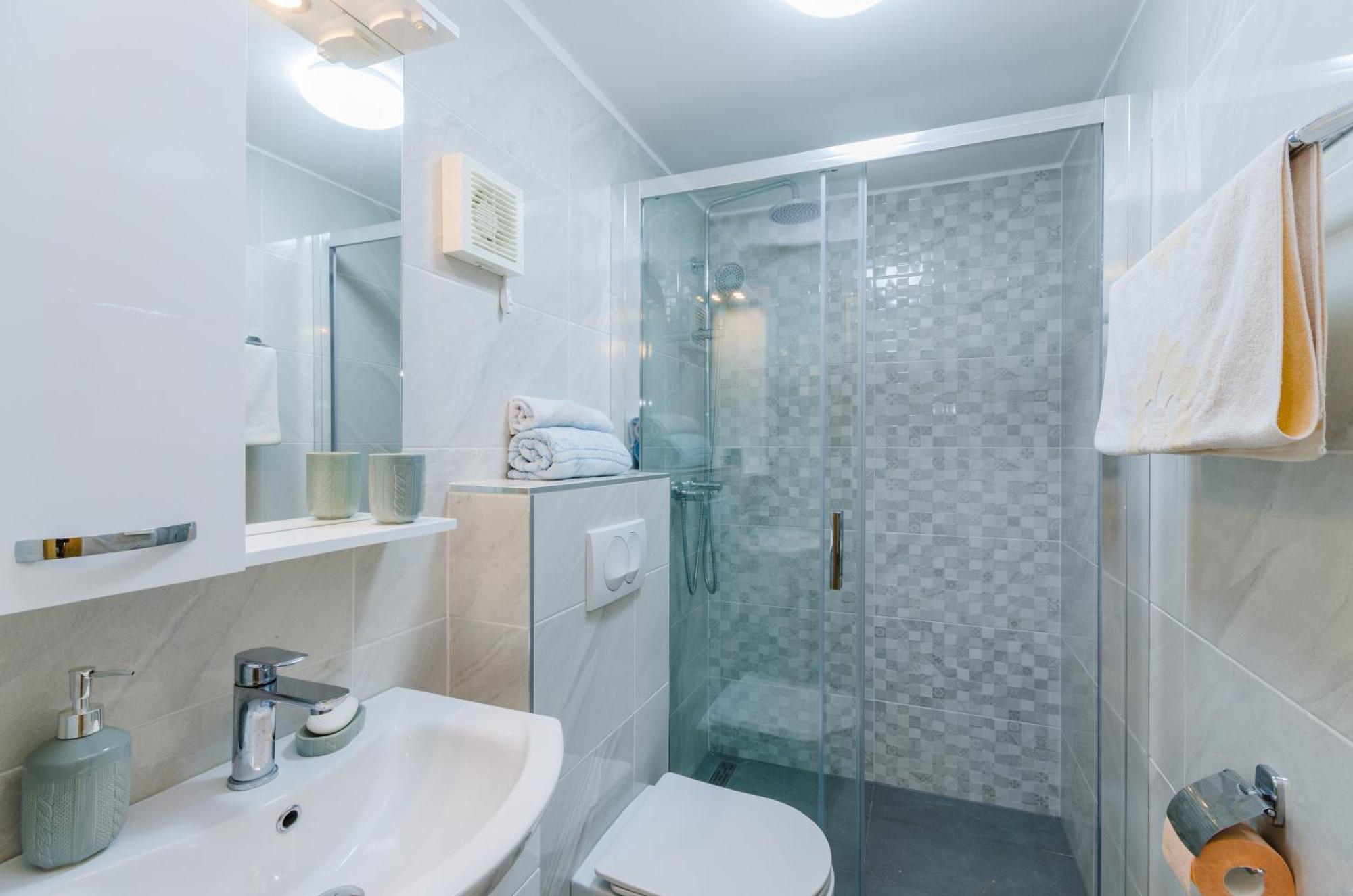 Leng Appartement Dramalj Buitenkant foto
